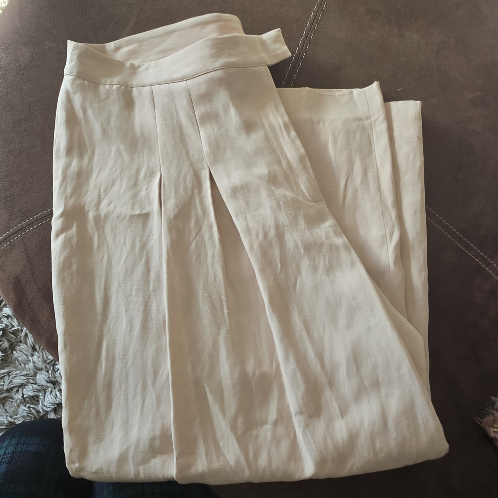 Brooks Brothers Cream Fabric Set - Picture 3 of 5